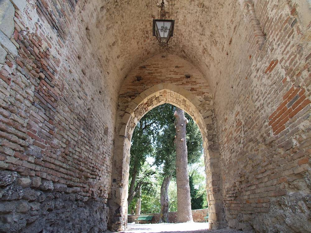 Porta di Monte Antico